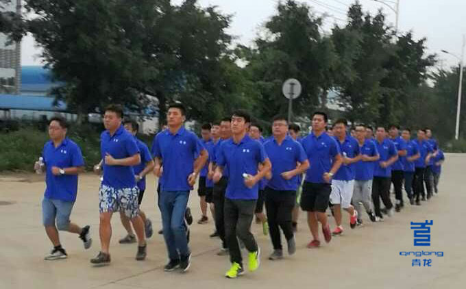 青龍防水業務員晨練 防水材料