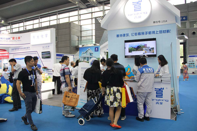 前臺為意向客戶贈送青龍車 防水材料