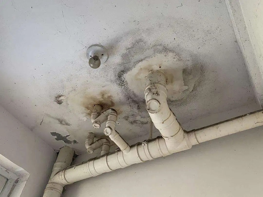 漏水3.jpg 漏水3.jpg