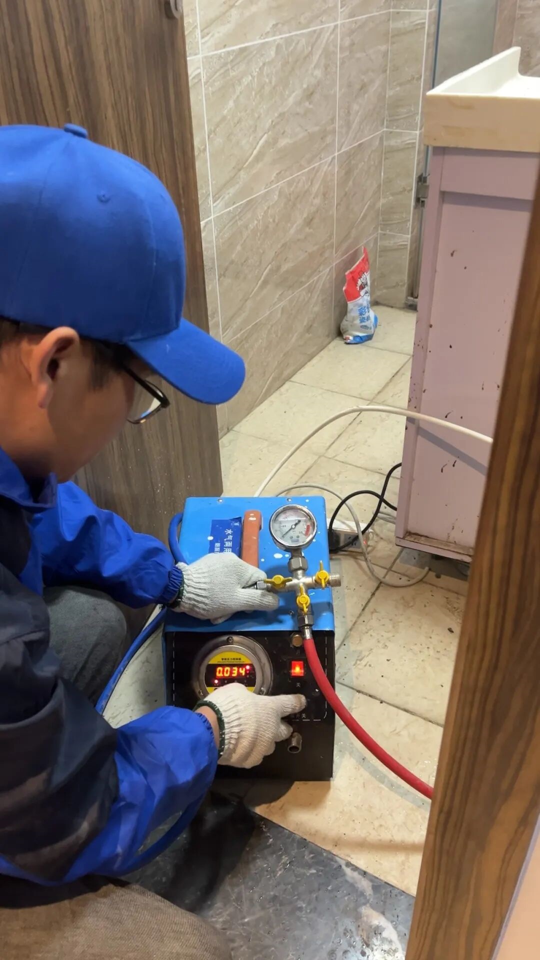 防水補(bǔ)漏8.jpg 防水補(bǔ)漏8.jpg