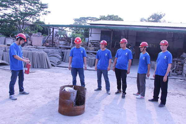 青龍集團中山工廠開展企業生產安全事故應急救援演練 防水材料